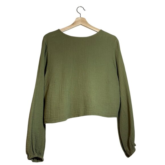 Forever 21 + Sage Green Gauze Long Sleeve Crew Neck Cropped Top Size 2X - Picture 1 of 6